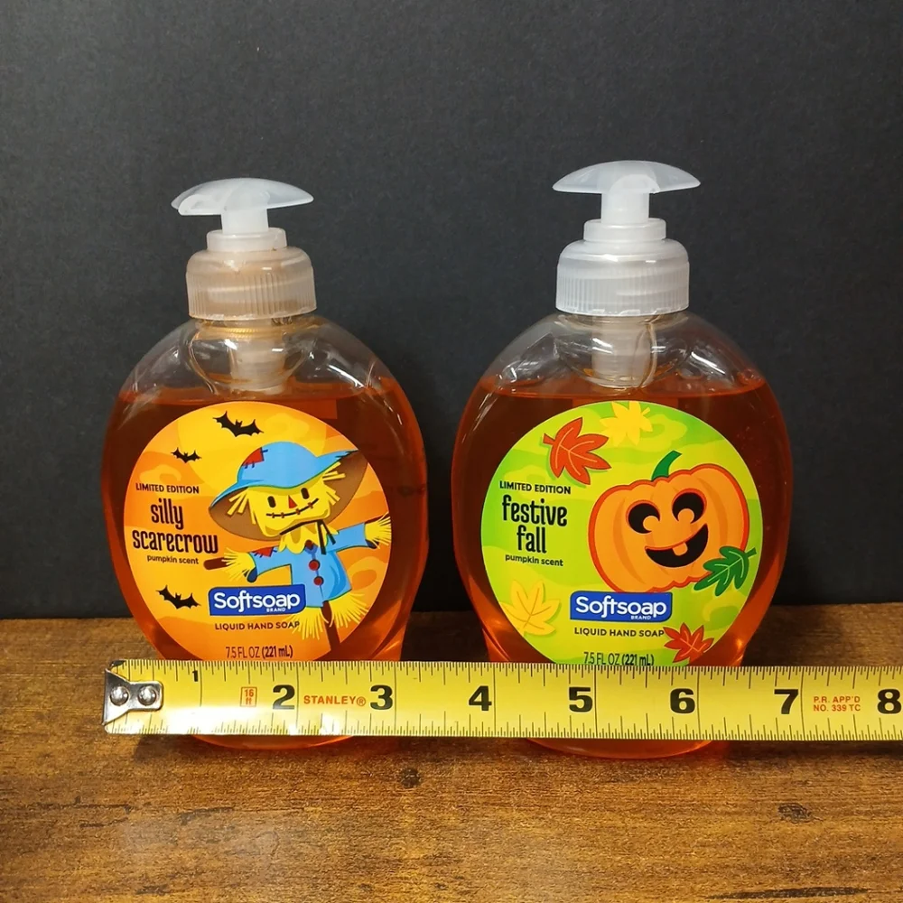 2ct Limited Edition Softsoap Silly Scarecrow Pumpkin Scent Hand Soap - 7.5 OZ